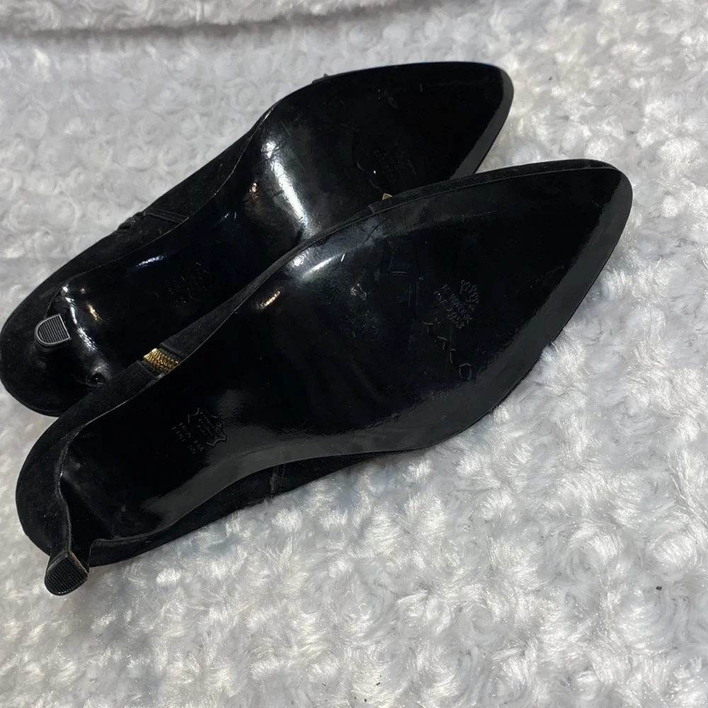 Nina New York black suede gold studded heeled ankle boots size 9